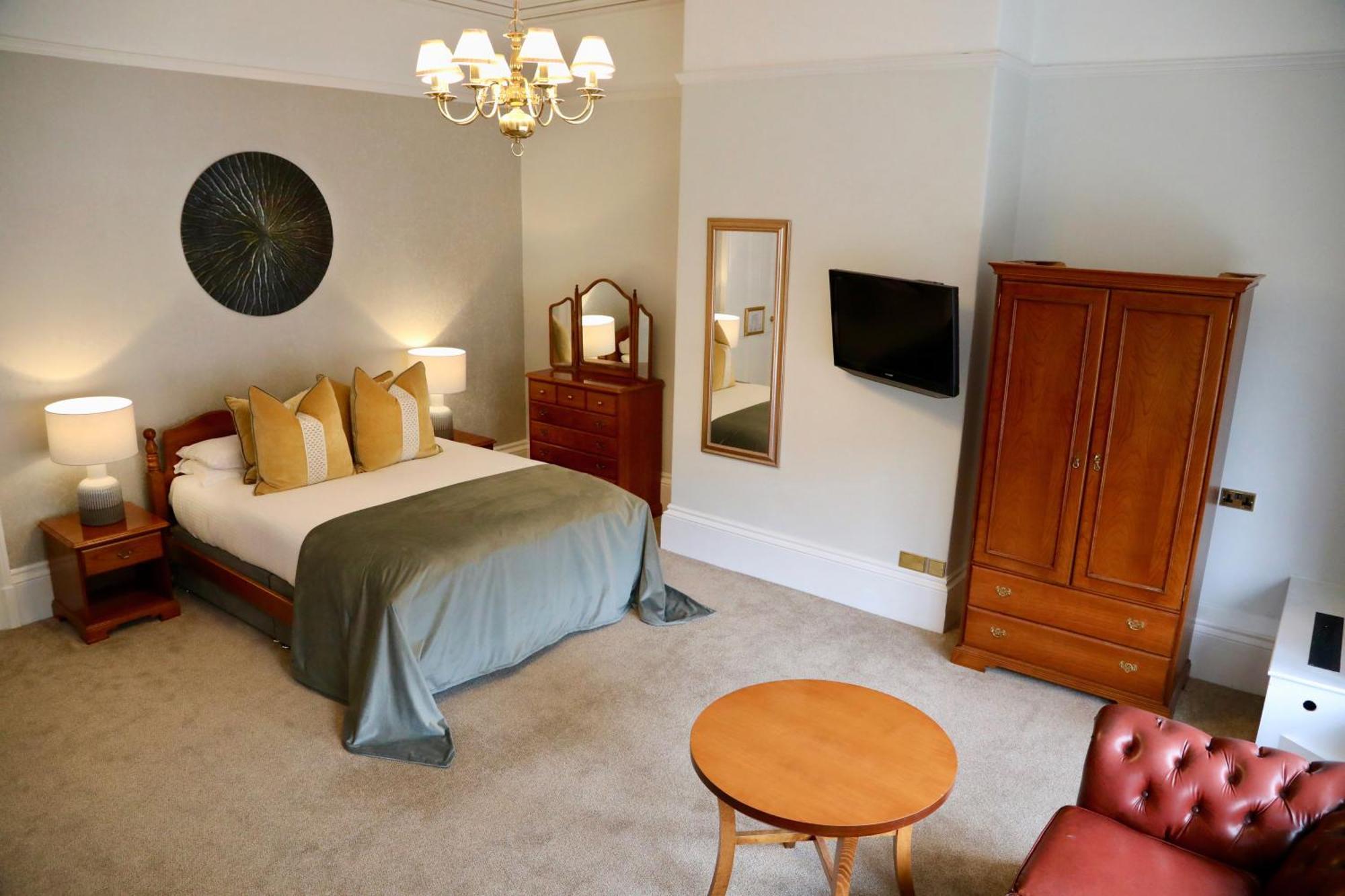Farington Lodge Hotel Preston  Exteriör bild