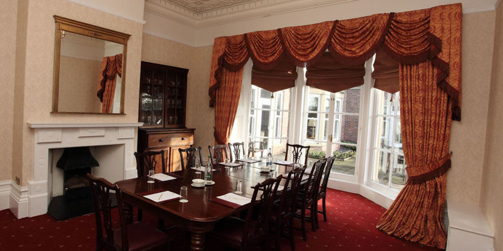 Farington Lodge Hotel Preston  Exteriör bild